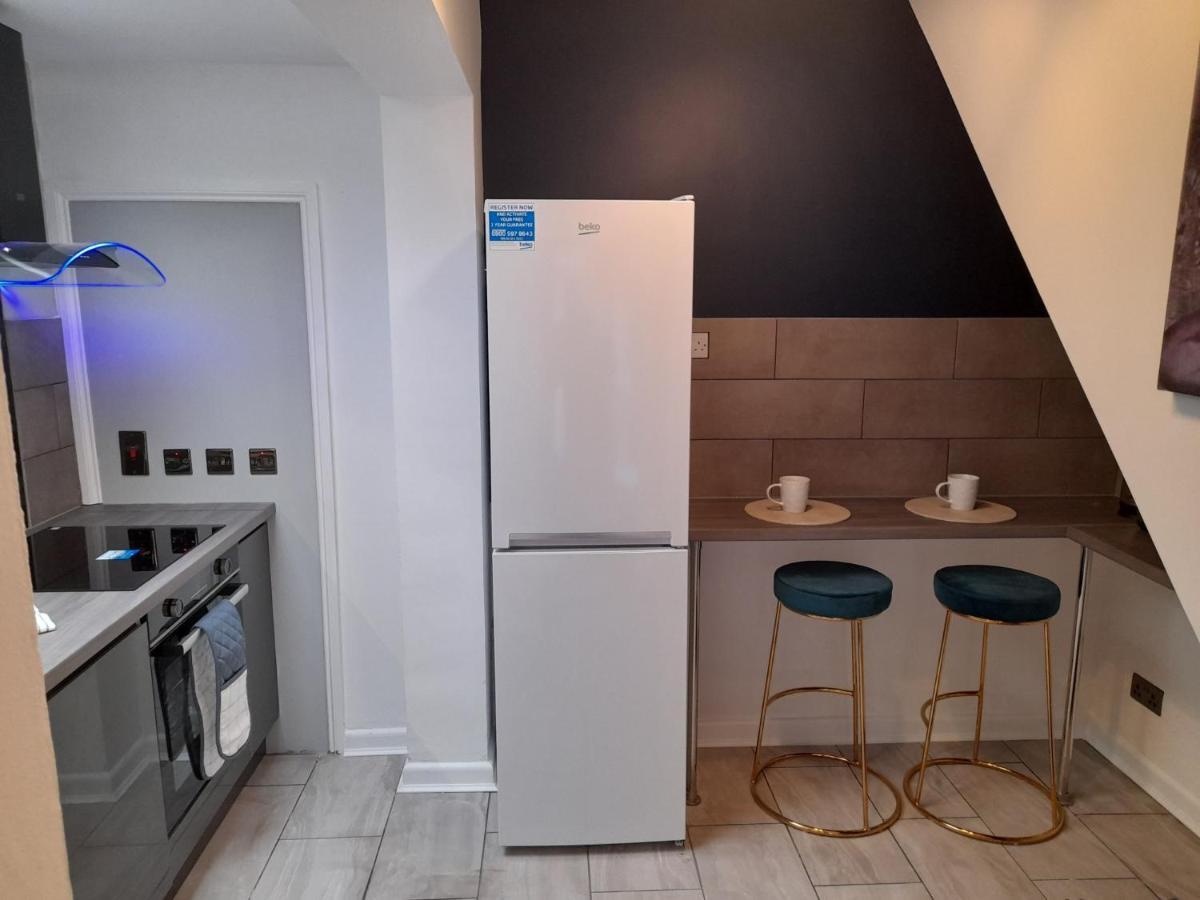 93 Newtown Road Apartment Грейт Малвърн Екстериор снимка