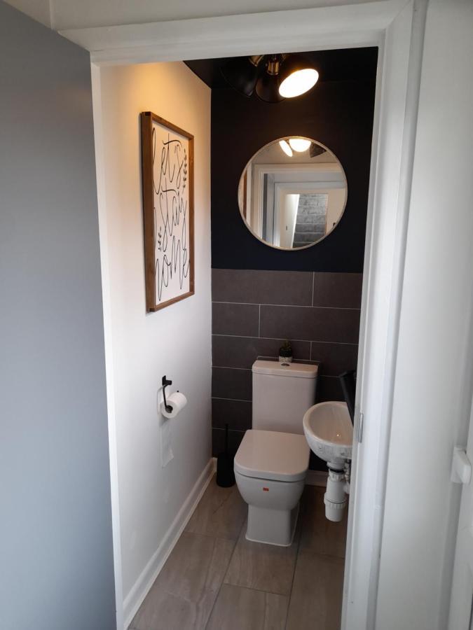 93 Newtown Road Apartment Грейт Малвърн Екстериор снимка